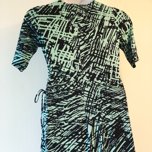 Kasper Dress Green/Black Abstract print.  Size: 8 - Picture 8 of 11